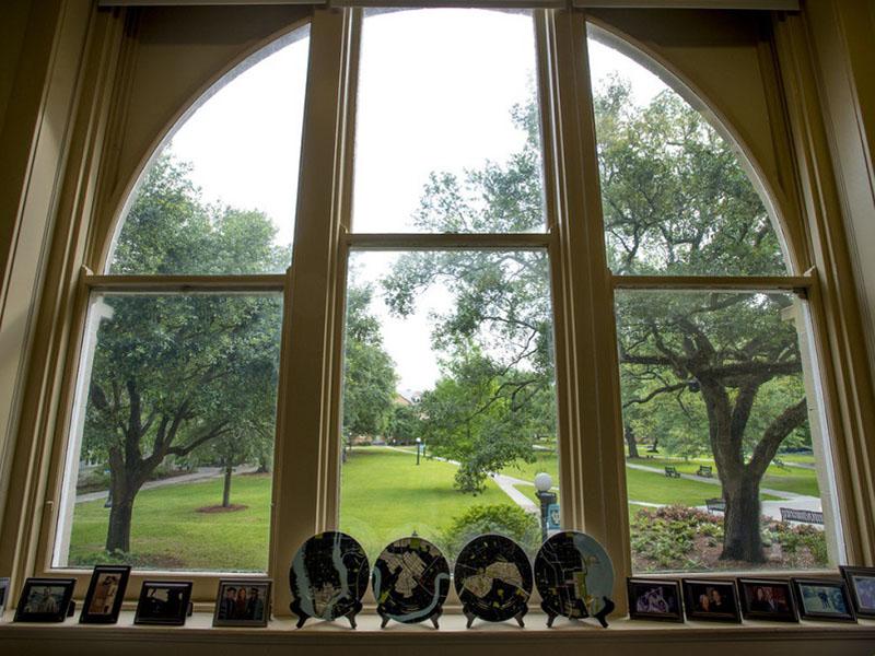 Window in Gibson Hall overlooking the Academic Quad